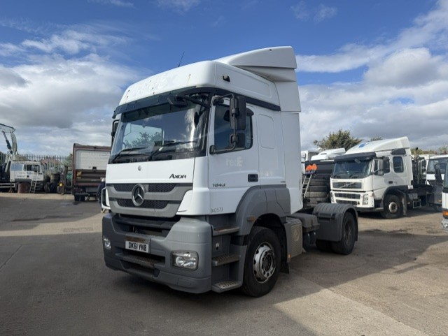 DK61YNB_3