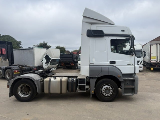 DK61YOF_7