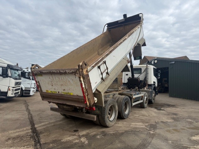 KX17RVN_13