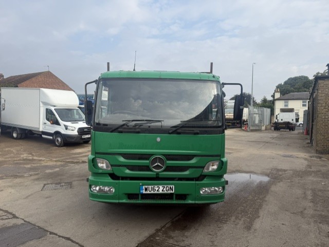 WU62ZGN_2