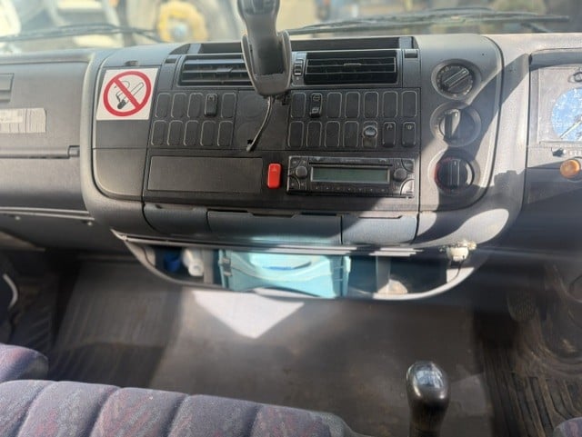 X953HFU_17